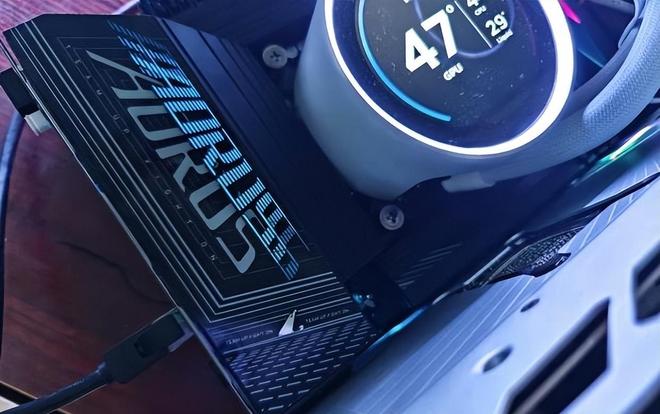 快拆+WiFi7+USB4中端板玩出旗舰范儿不朽情缘平台登录网页技嘉B860M电竞雕：全(图5)